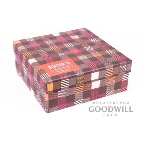 Коробка для одежды из переплетного картона с логотипом фото