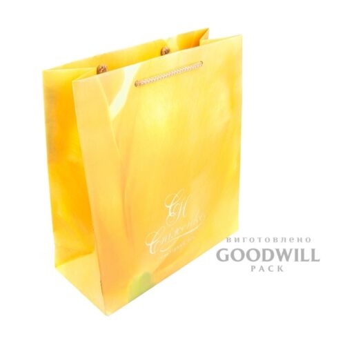 Пакет из бумаги с матовой ламинацией фото