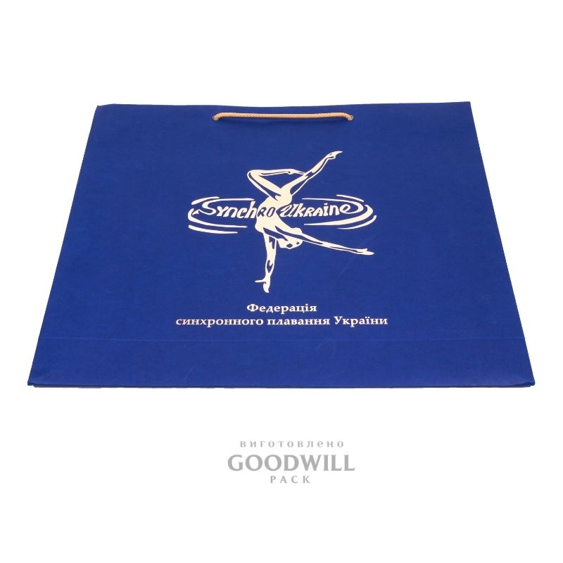 Пакет паперовий з дизайнерського картону