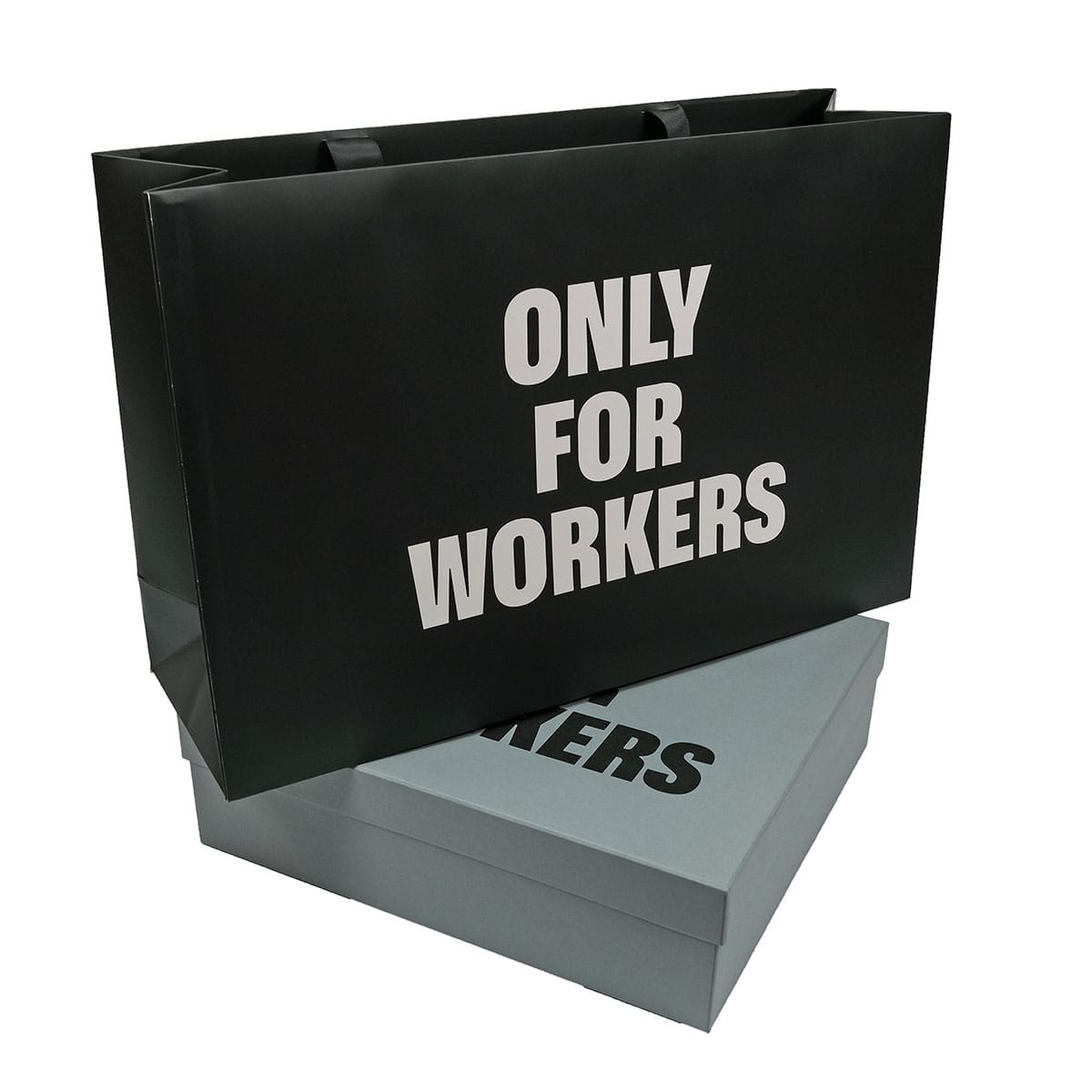 Пакет та коробка фірмові