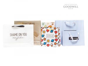 Пакети з логотипом за індивідуальним замовленням з друком логотипу