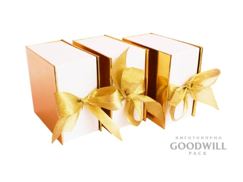 Виготовлені на замовлення коробки з репсовою стрічкою