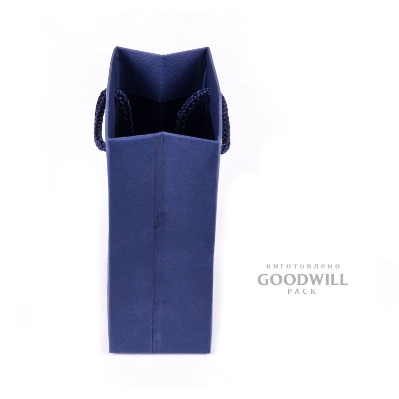 Картонний пакет фото вигляд збоку