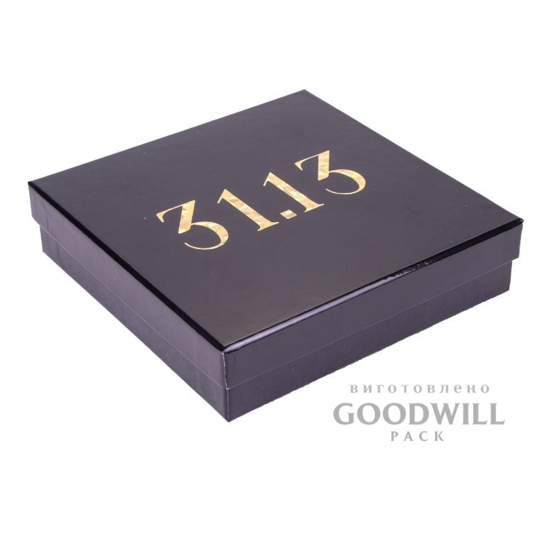 Коробка брендована з тисненням логотипу фольгою для прикрас фото
