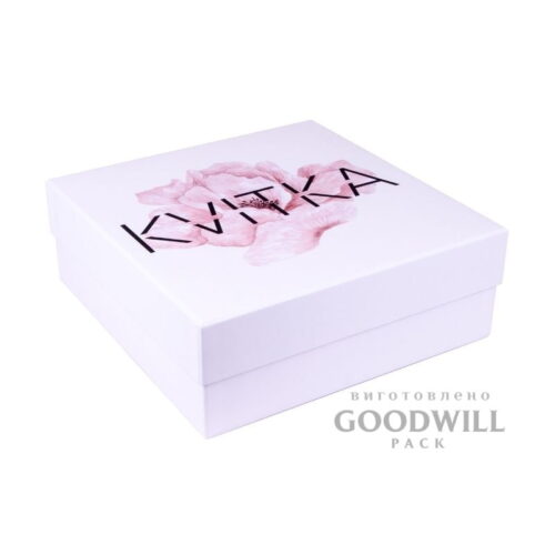 Фірмова коробка з палітурного картону для одягу з логотипом фото