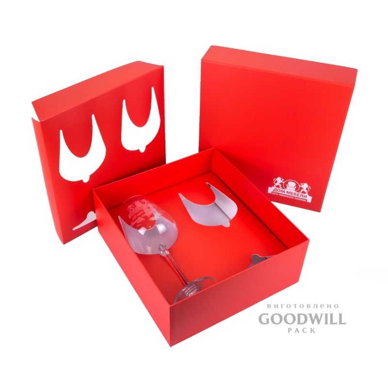 Коробка брендированнаяс высечным ложементом, изготовлена к юбилею ДМ «Сквозной»