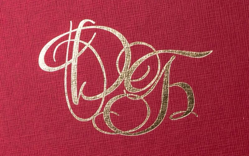 Тиснение золотой фольгой фото