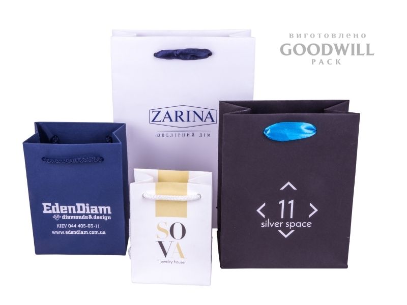 Фото виготовлені на замовлення брендові пакети