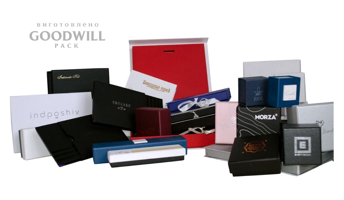 Коробки з логотипом компанії фото