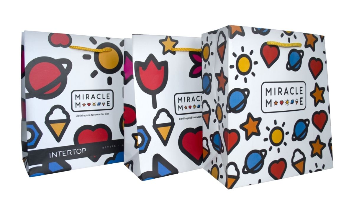 Виготовлені на замовлення брендові пакети фото