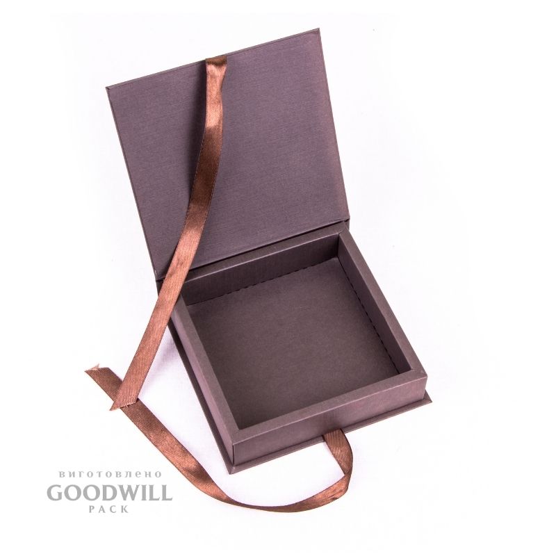 Коробки для презентів з атласними стрічками 12*12*3 - Зображення 7