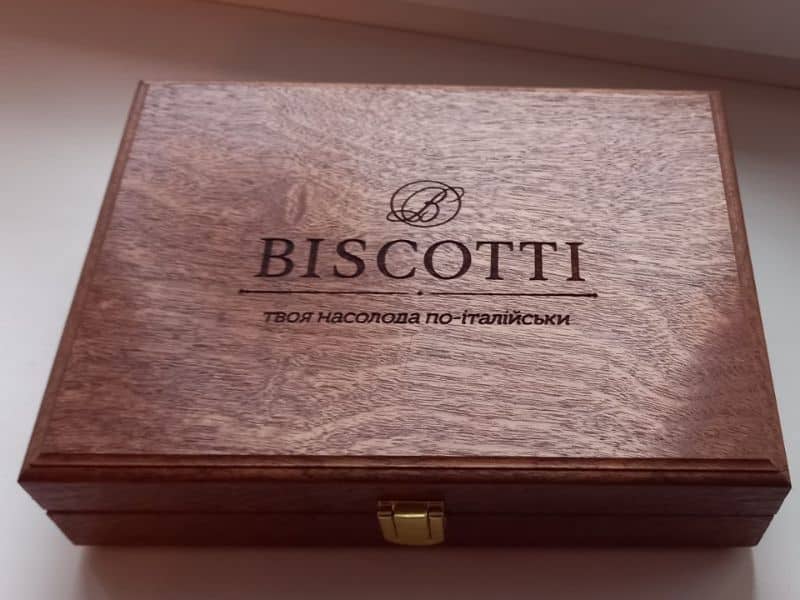 Коробка дерев’яна брендована для флешки 21*15*5 - Зображення 8