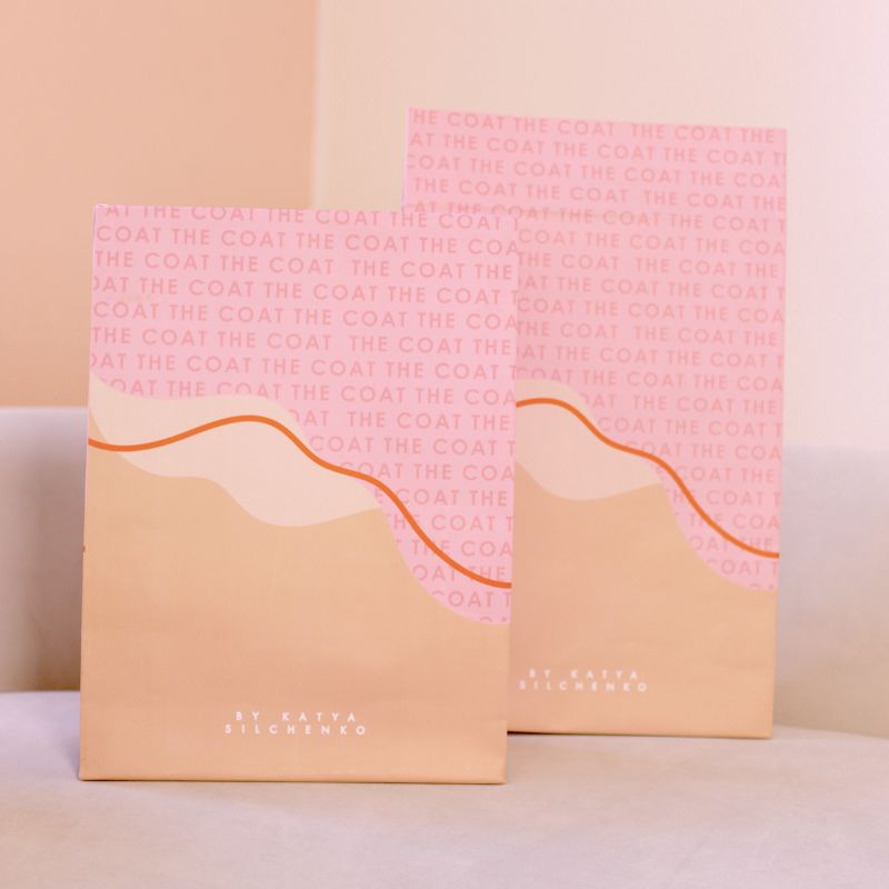 Пакети для одягу брендовані