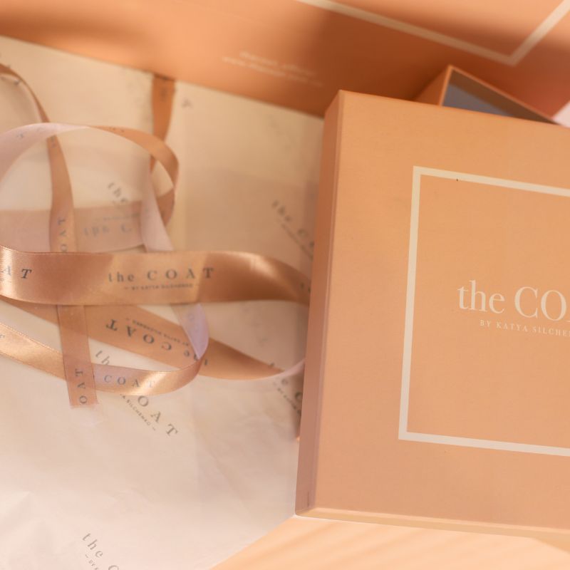 Фотографія фірмова упаковка