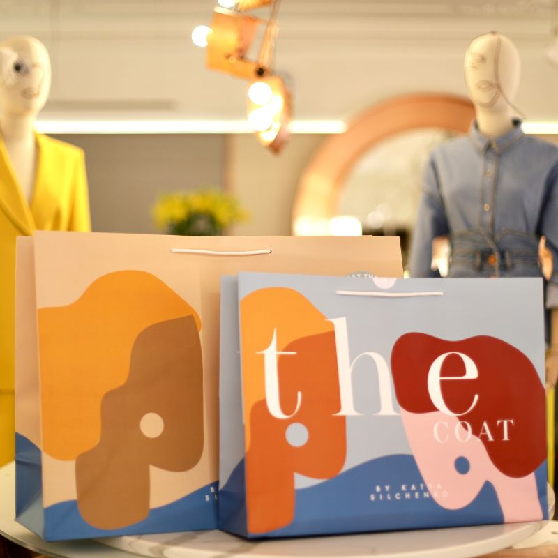 Фотографія друк паперової упаковки