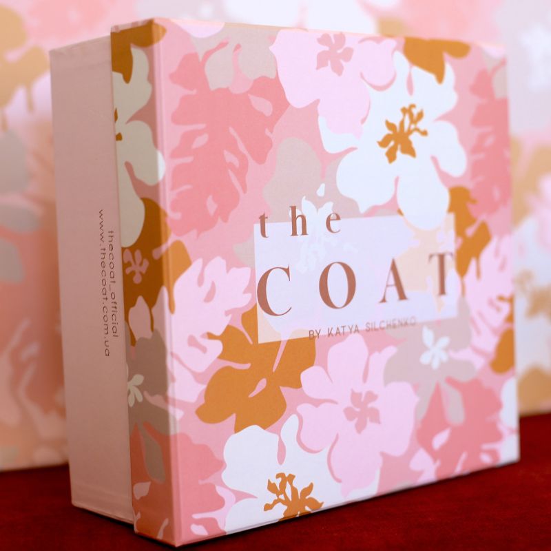 Фотографія коробки з логотипом на замовлення