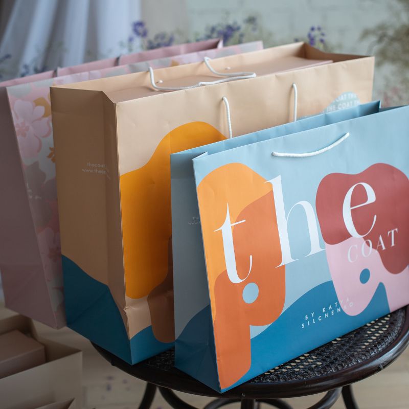 Фотографія виготовлення картонної упаковки з друком