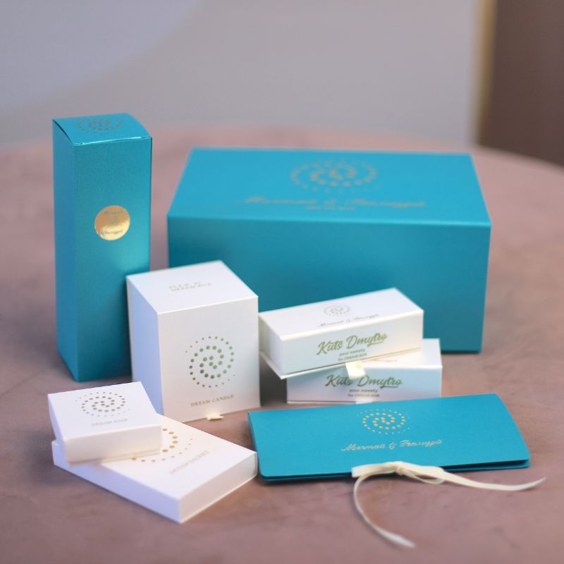 Фотографія коробки фірмові