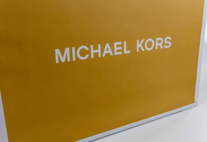 Друк логотипа на пакеті фотографія