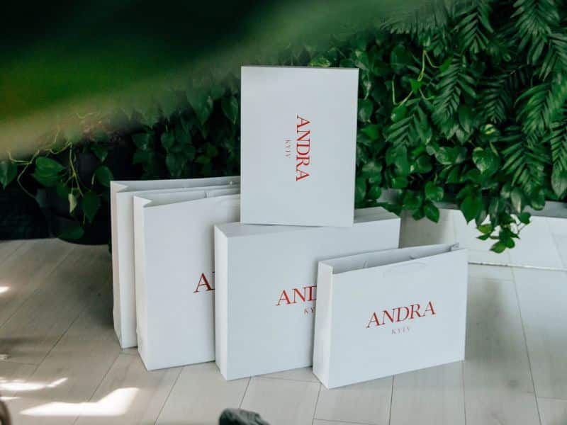 Брендована упаковка фотографія