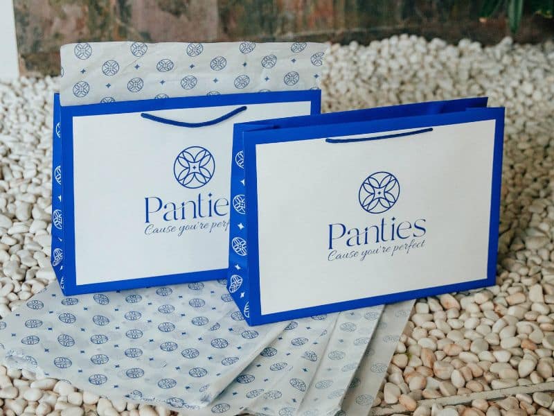 Пакет фірмовий з логотипом виготовлений на замовлення бренду Panties фотографія