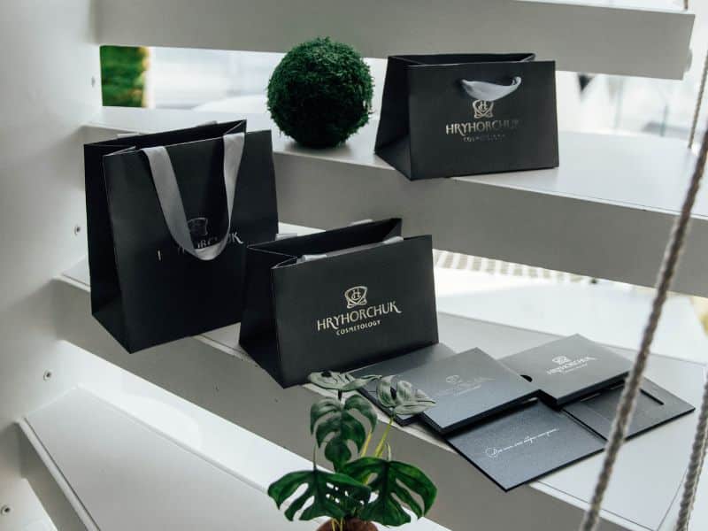 Пакети брендовані для салону краси Hryhorchuk фотографія
