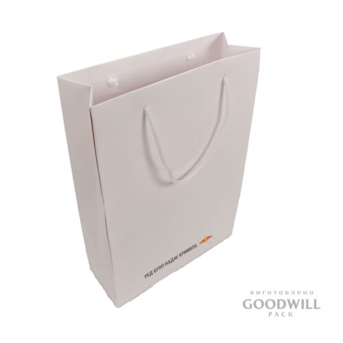 Пакет фірмовий для корпоративних подарунків RedBul паперовий фото