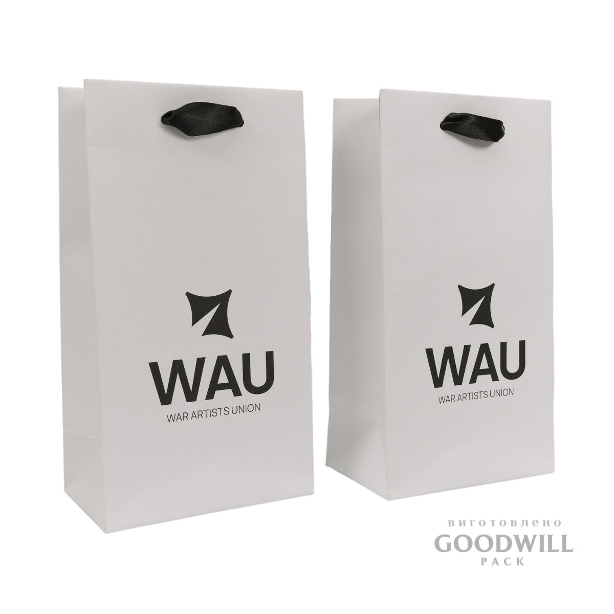 Виготовлені на замовлення паперові пакети для подарунків фото