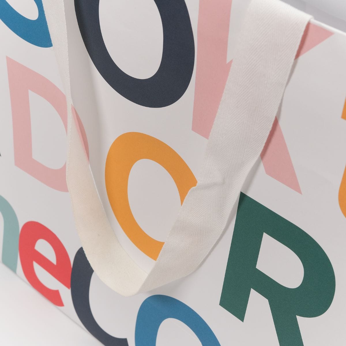 Ручки на пакеті приклад фото