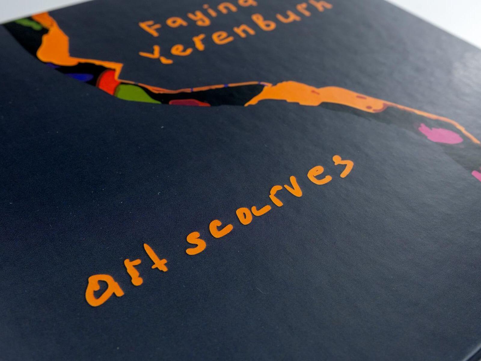 Друк логотипу на коробці приклад фото