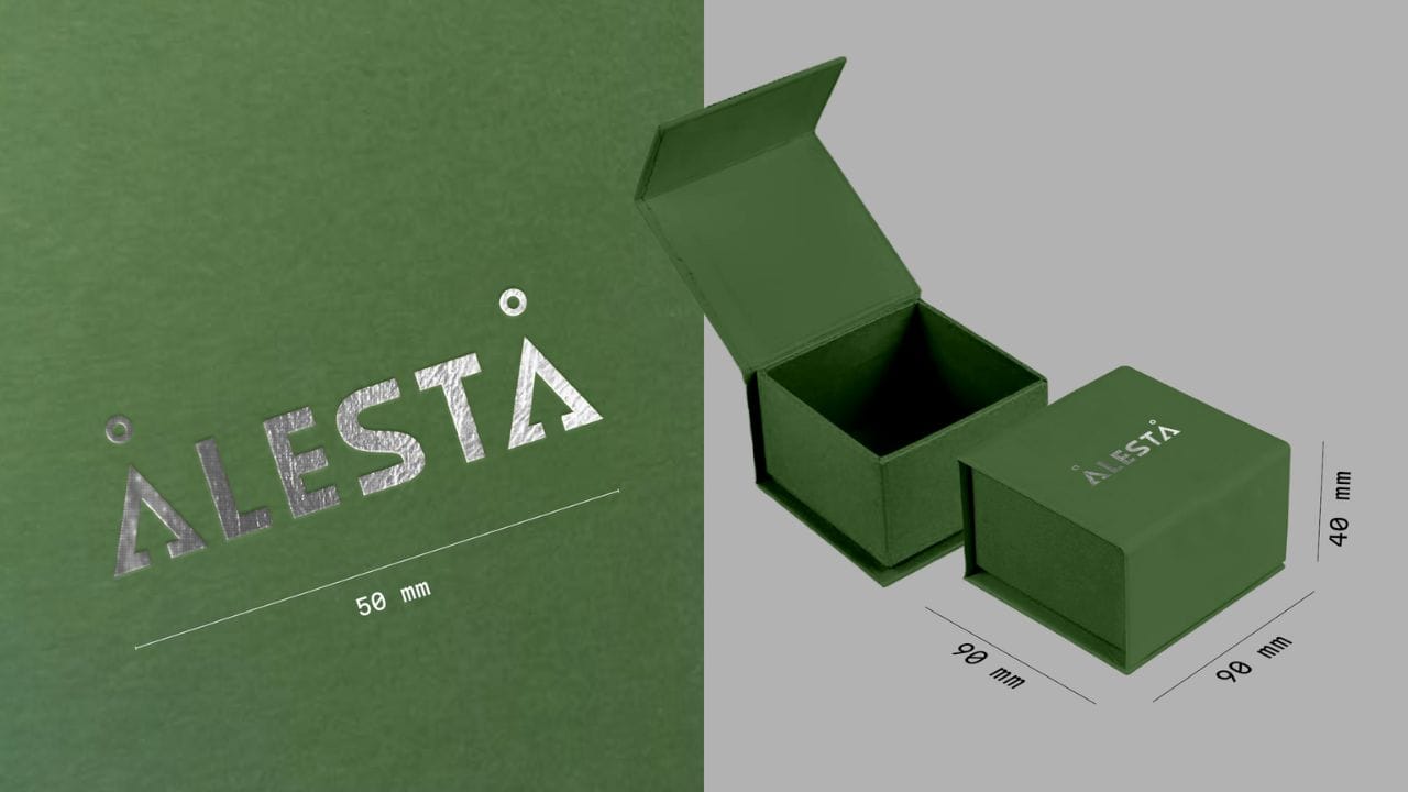 Коробка для корпоративних подарунків та прикрас зелена фотографія