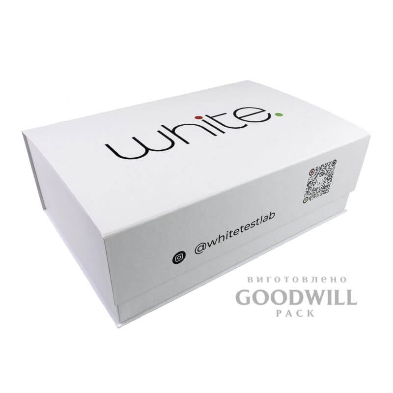 Коробка для корпоративних подарунків з друком логотипа брендового фото