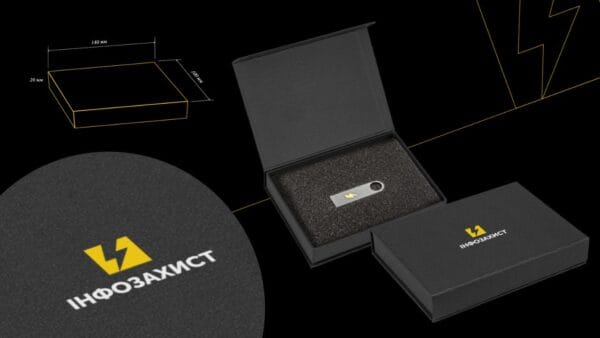 Коробка з ложементом та друком логотипа фотографія