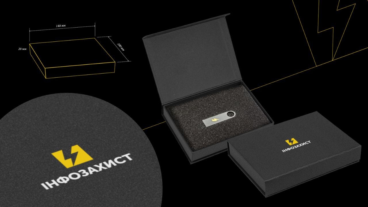 Коробка з ложементом та друком логотипа фотографія