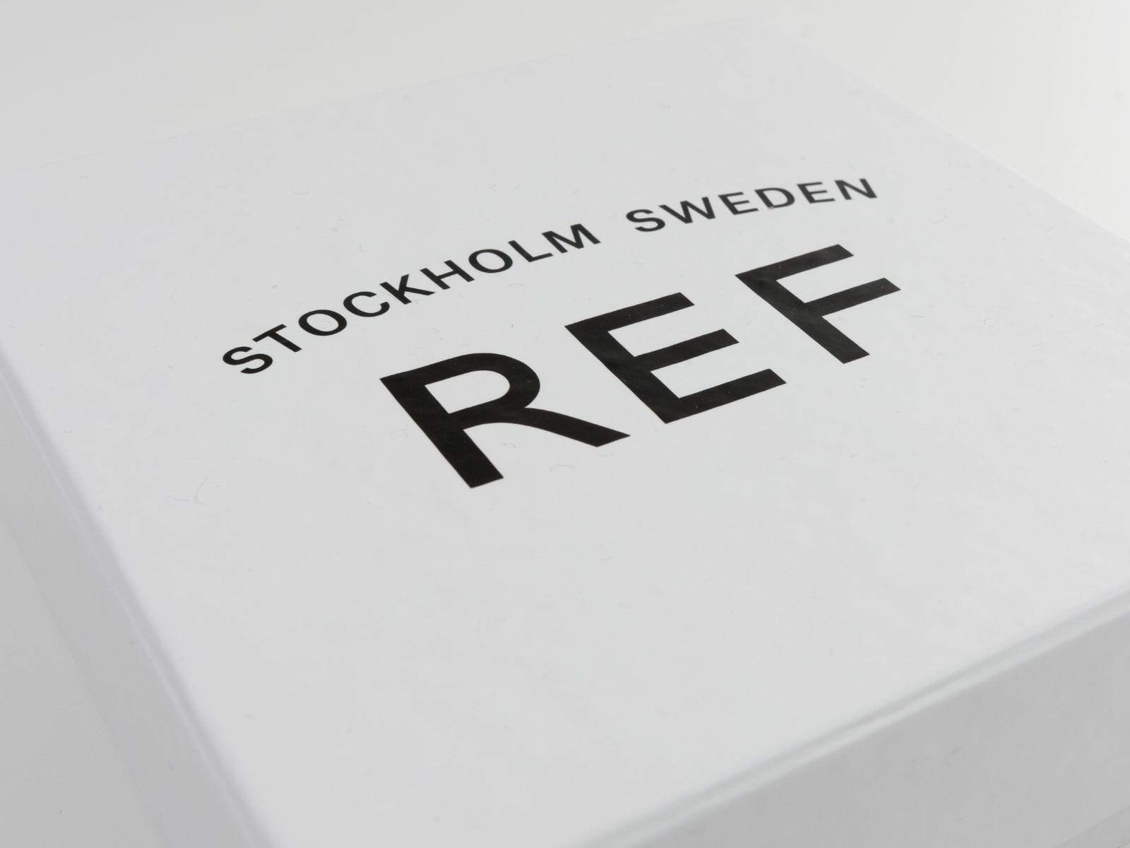 Приклад шовкотрафаретний друк логотипа на коробці фото