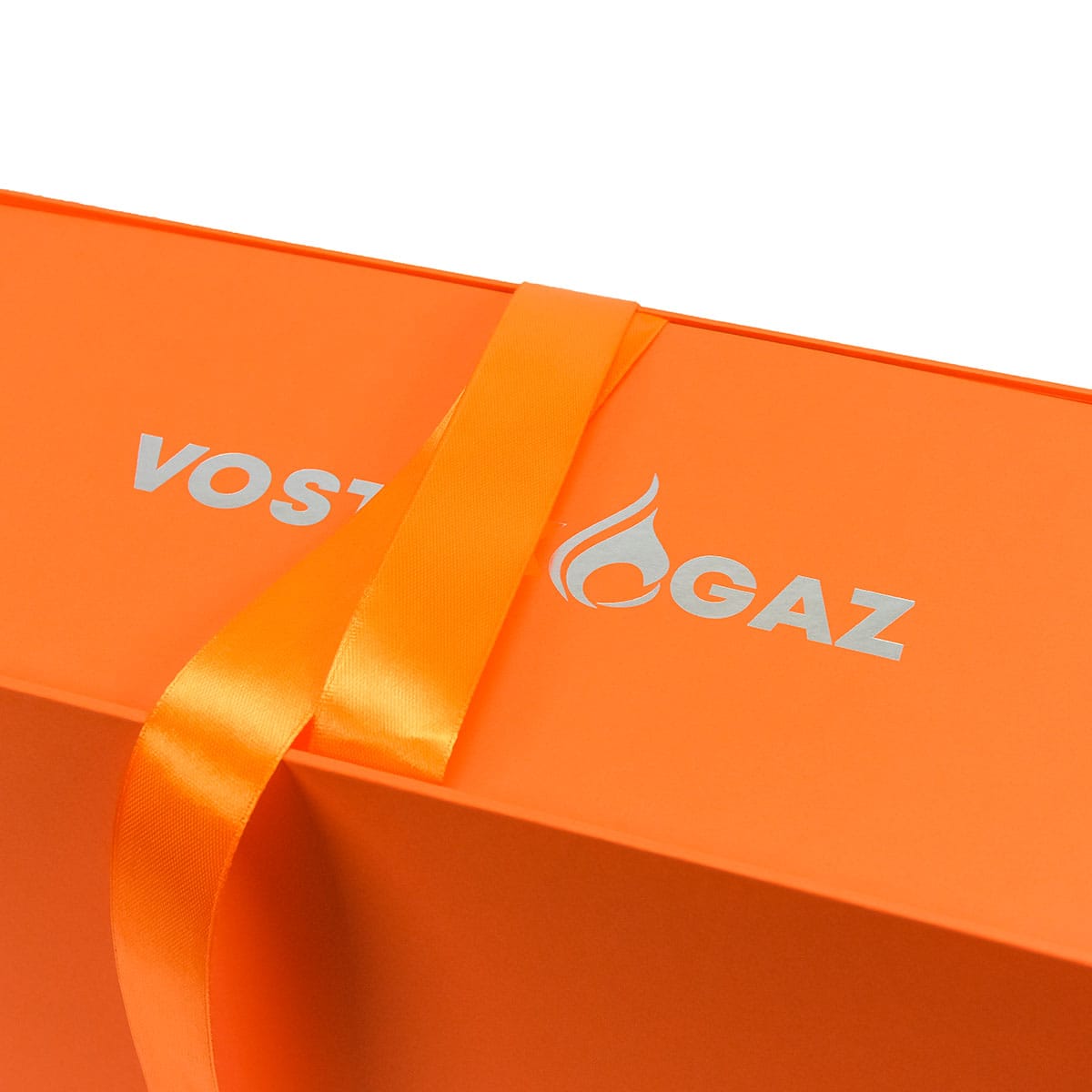 Атласні стрічки на коробці фото