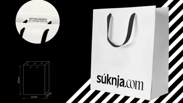 Пакет с печатью логотипа оригинальный фото