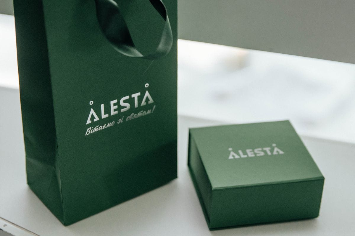 Приклад упаковки з логотипом