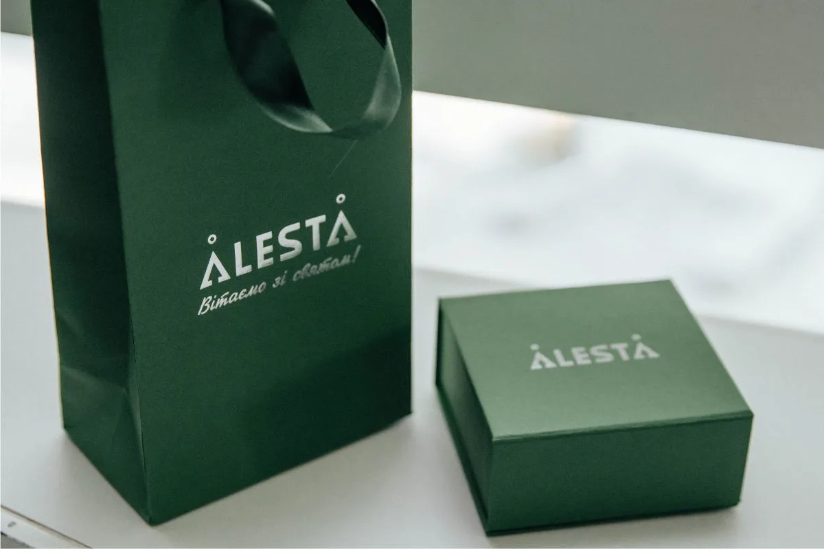 Пример упаковки с логотипом