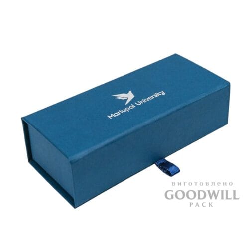 Коробка для цукерок з тисненням логотипу фото